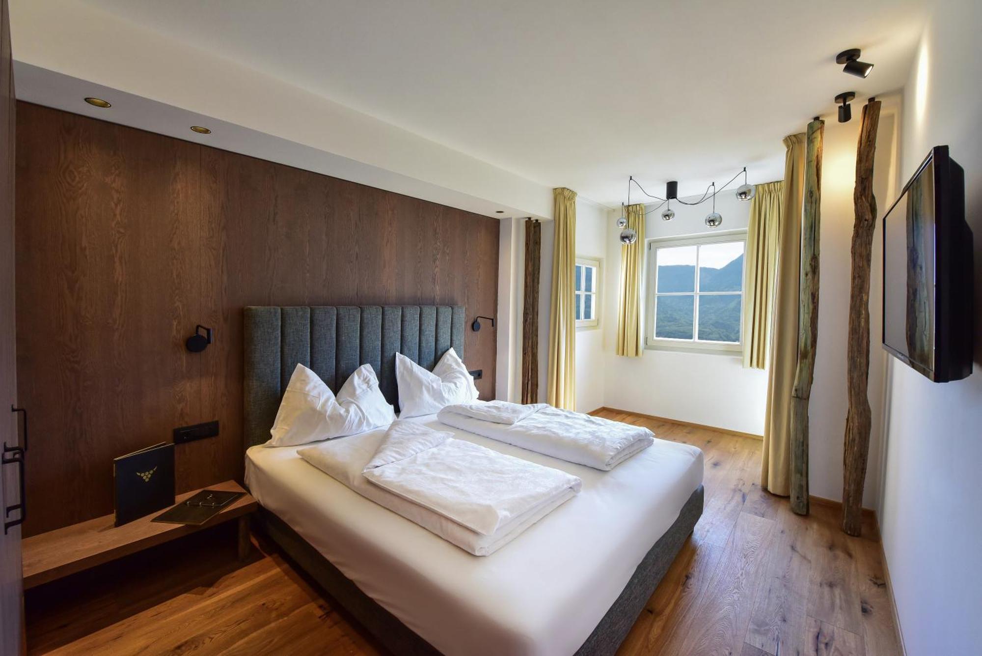 Hotel Goldene Traube Термено Екстер'єр фото