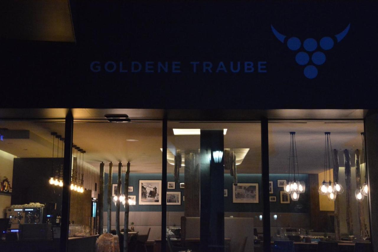 Hotel Goldene Traube Термено Екстер'єр фото